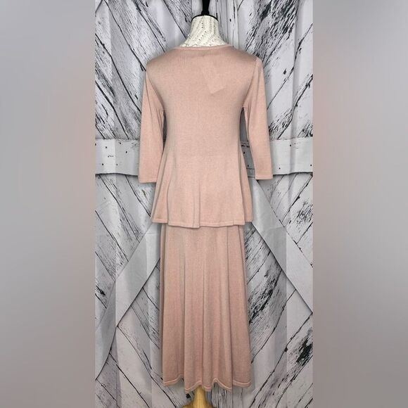 Peruvian Connection V-Neck Peplum Sweater & Skirt Set Blush M - Picture 2 of 10